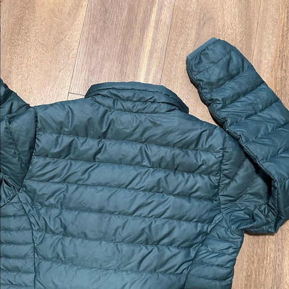 Patagonia Women's Down Sweater - Picture 6 of 6